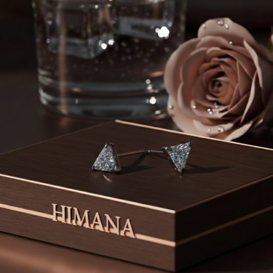 Small Triangle Solitaire Studs