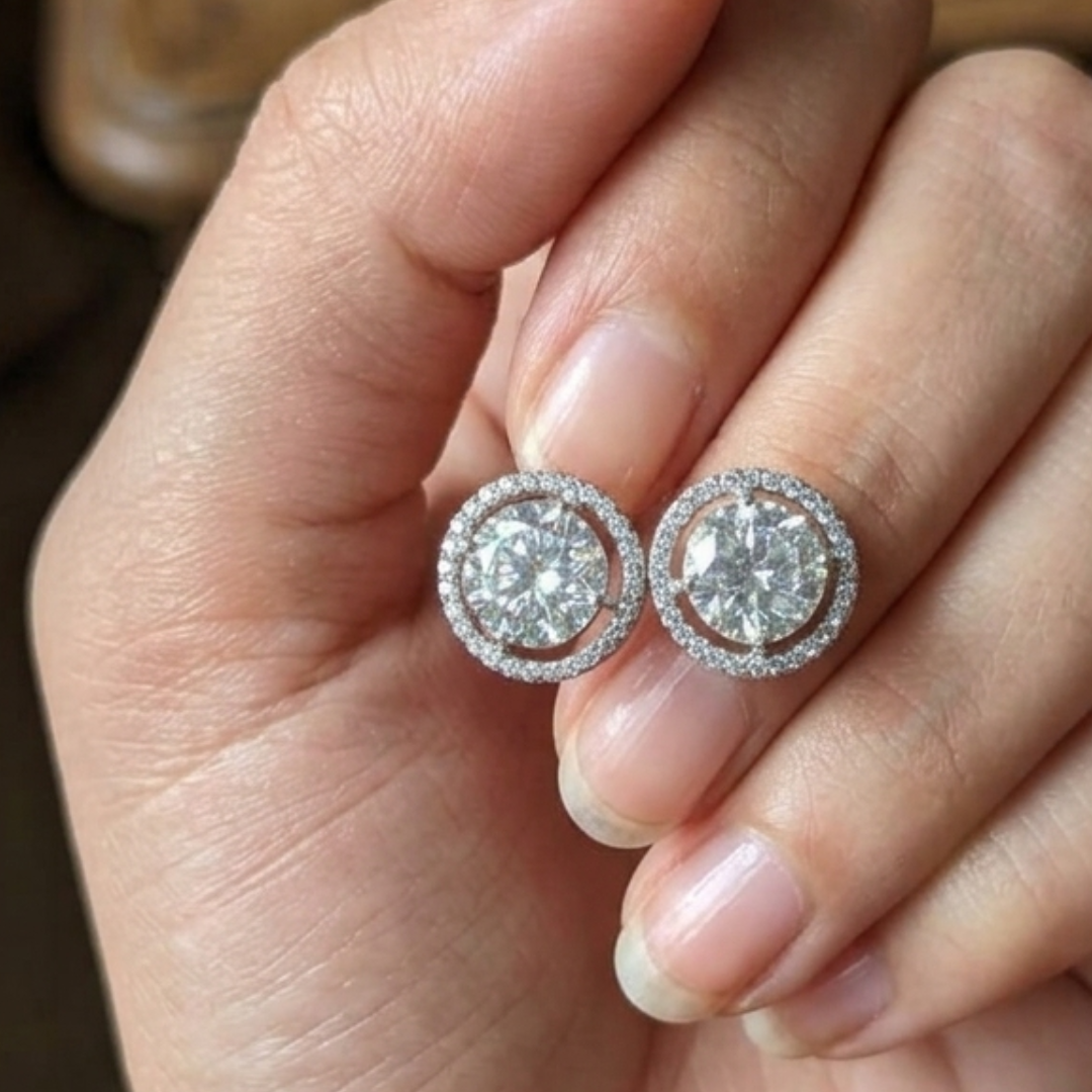 Round Diamond Studs