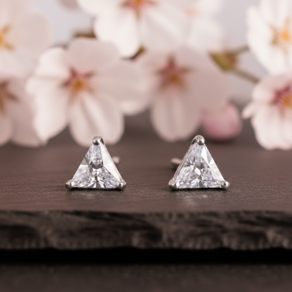 Medium Triangle Solitaire Studs