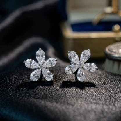 Himalayan Jasmine Studs