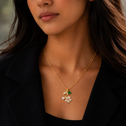 Sleek Barrel Solitaire Pendant